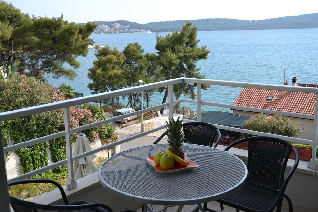 Apartment Gabi Trogir Cameră foto